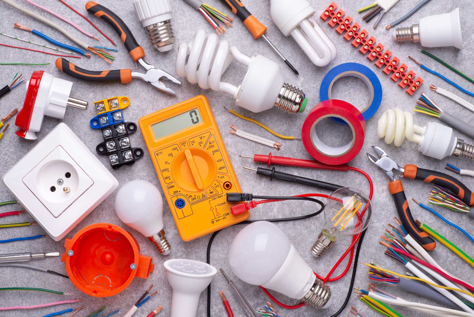 ¿Tu sistema eléctrico te está pidiendo ayuda? ¡Contáctanos!